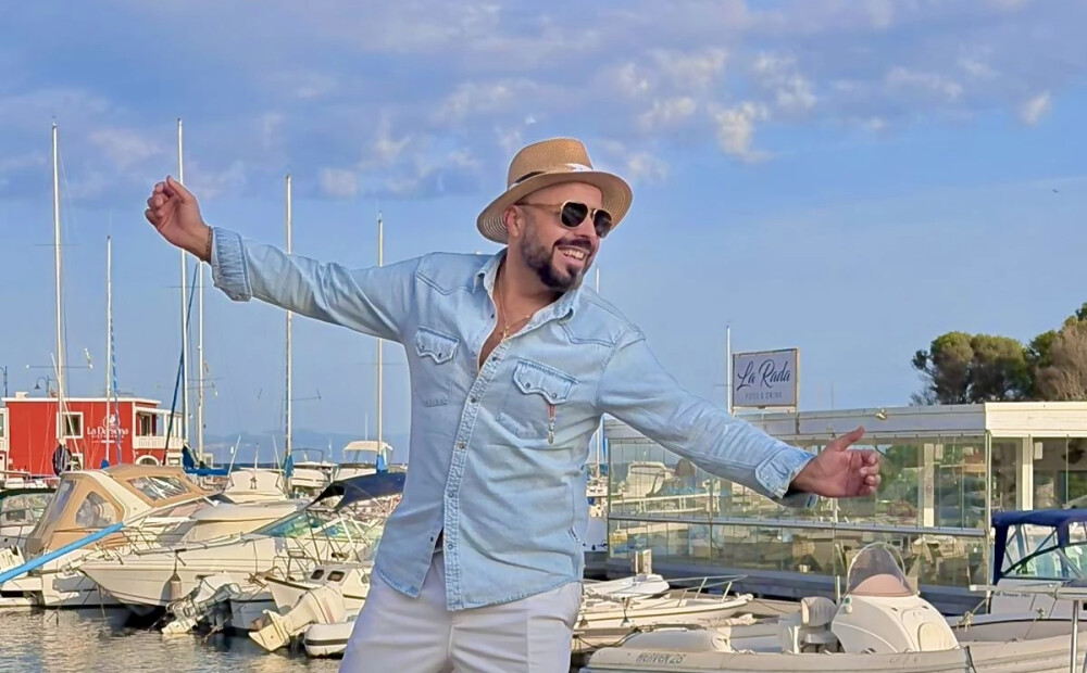 Roberto Meloni atgriežas televīzijā un nopērk dzīvokli Vecrīgā