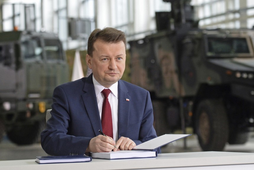 ASV armijas ministrs iesniedzis atlūgumu