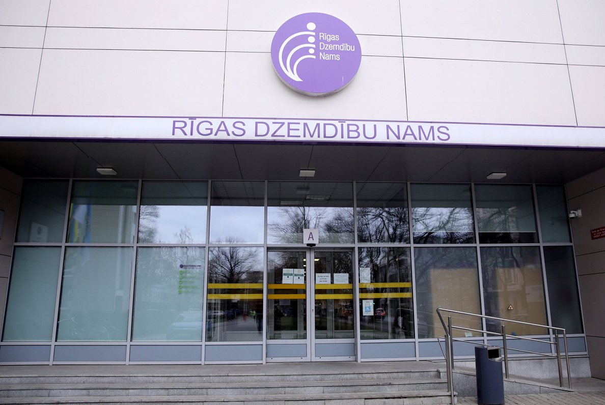 Dzimstības veicināšanas centieni: vai pabalsti ir izšķiroši?