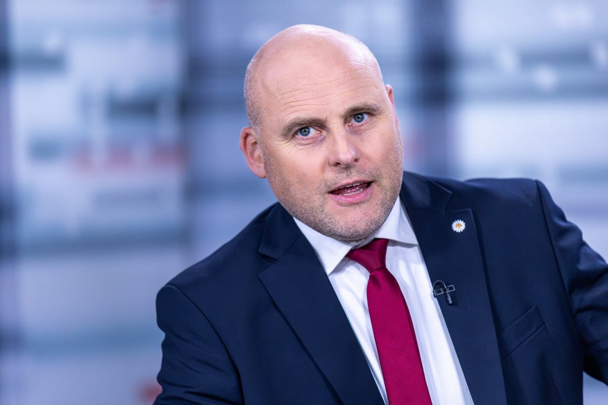 Kulbergs piedāvā nodokļu rezidenta statusa abonēšanu biznesa imigrantiem