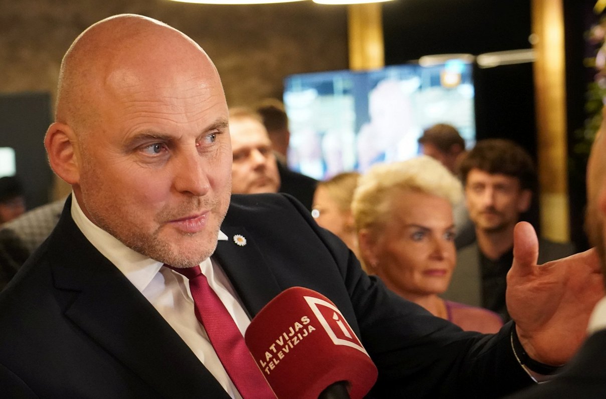 Kulbergs zemo vēlēšanu aktivitāti saista ar ķildām valdībā un sola mazāk kompromisu