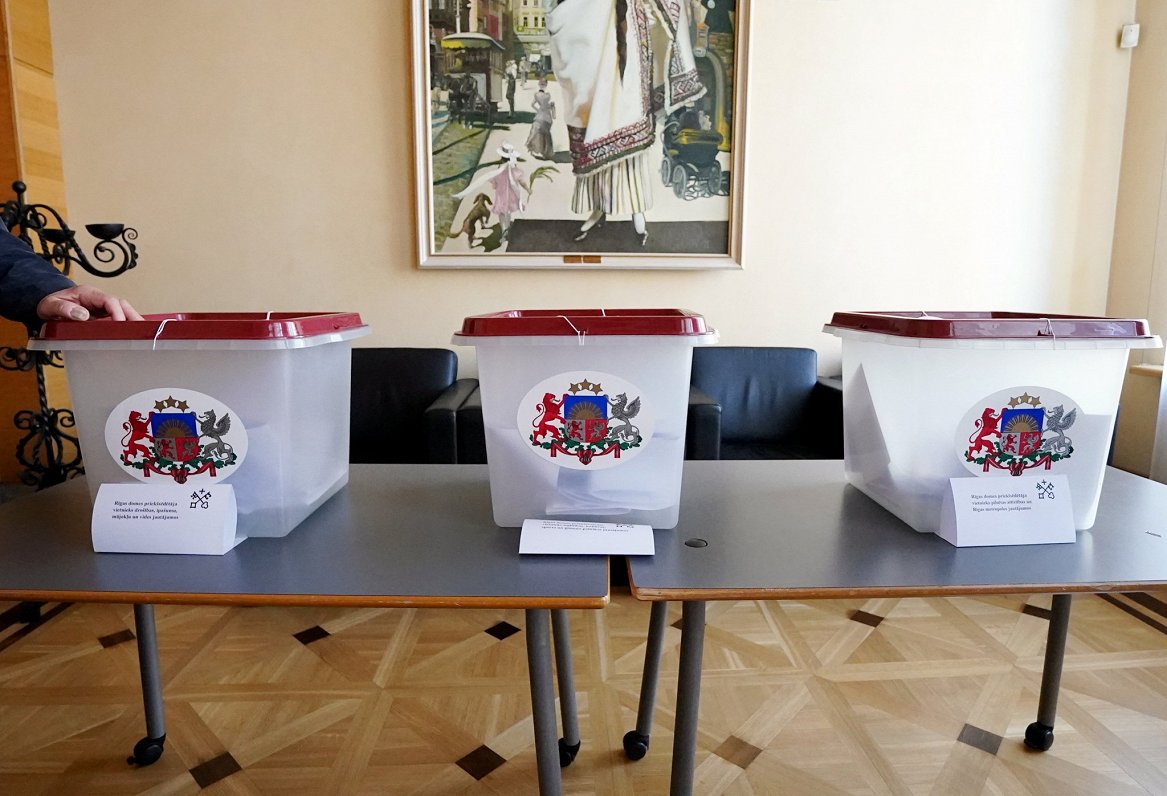 Latvijā šodien notiek 15. Saeimas vēlēšanas – iecirkņi atvērti līdz pulksten 20
